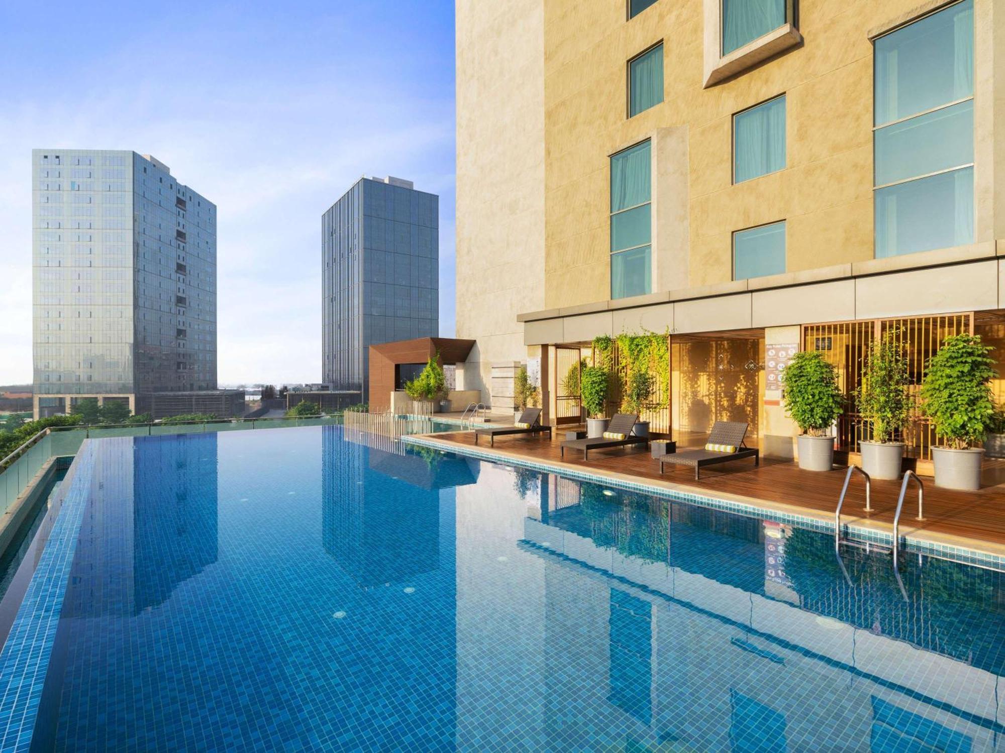 Grand Mercure Ahmedabad Gift City - An Accor Hotels Brand جاندي نجر المظهر الخارجي الصورة