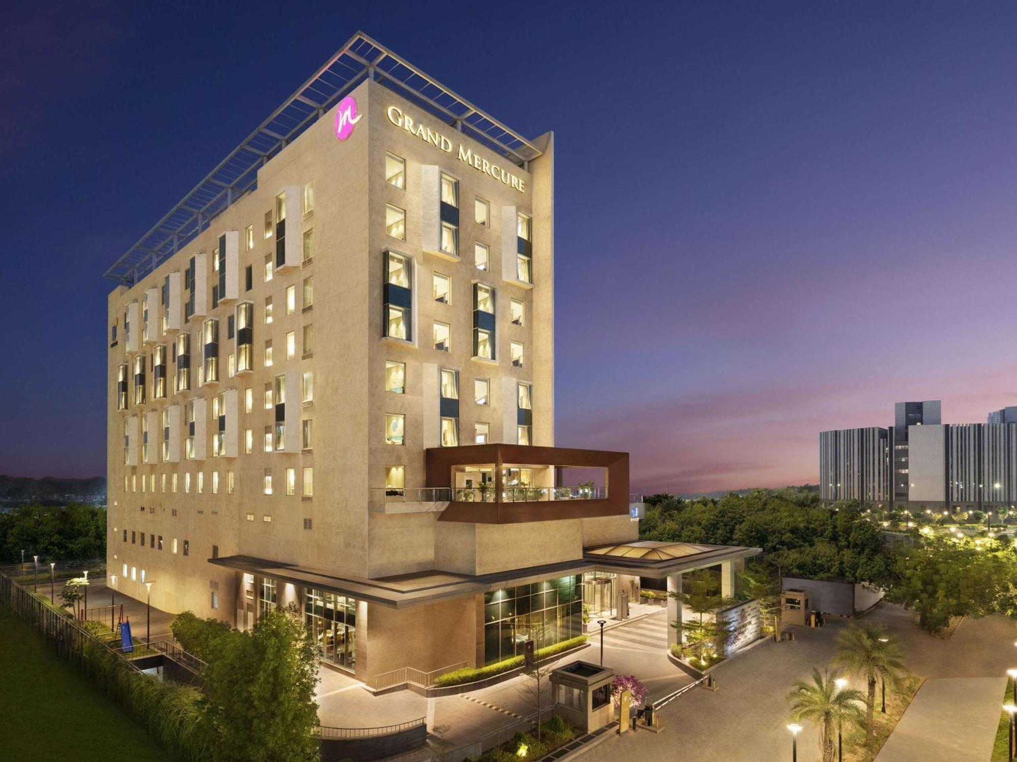 Grand Mercure Ahmedabad Gift City - An Accor Hotels Brand جاندي نجر المظهر الخارجي الصورة