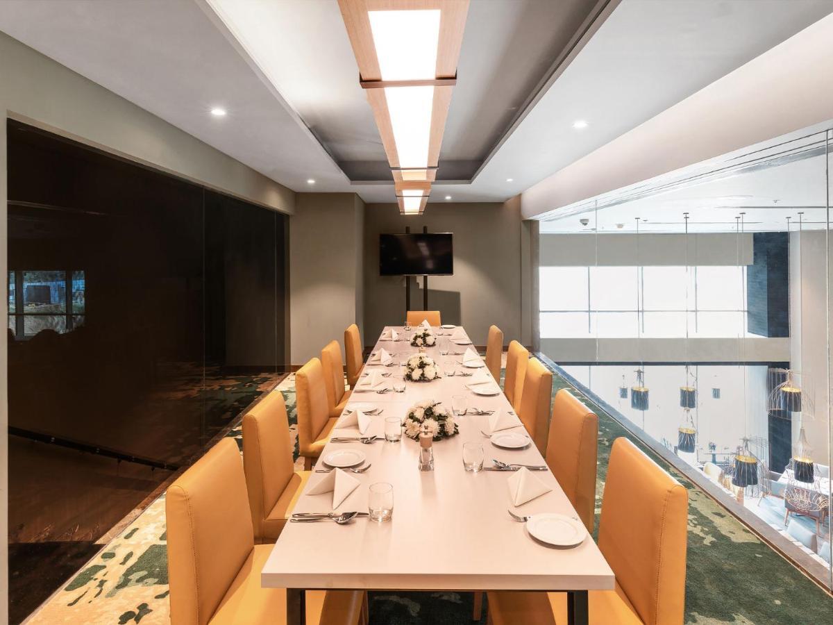 Grand Mercure Ahmedabad Gift City - An Accor Hotels Brand جاندي نجر المظهر الخارجي الصورة