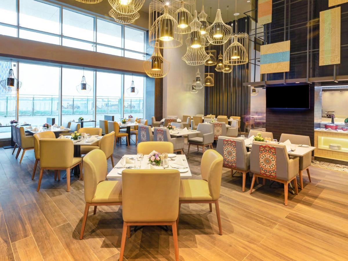 Grand Mercure Ahmedabad Gift City - An Accor Hotels Brand جاندي نجر المظهر الخارجي الصورة